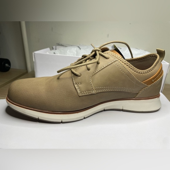 Men’s Oxford Sneakers - Picture 6 of 15